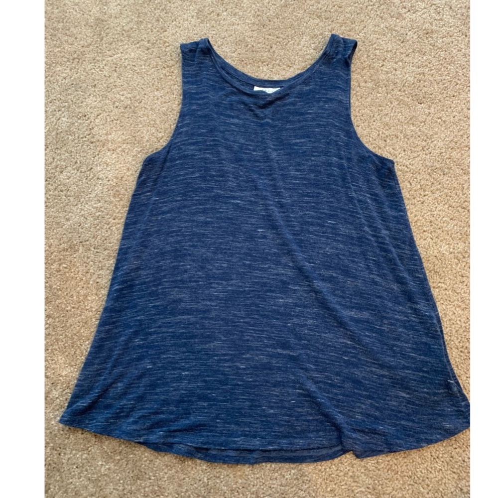 Blue sleeveless shirt size L